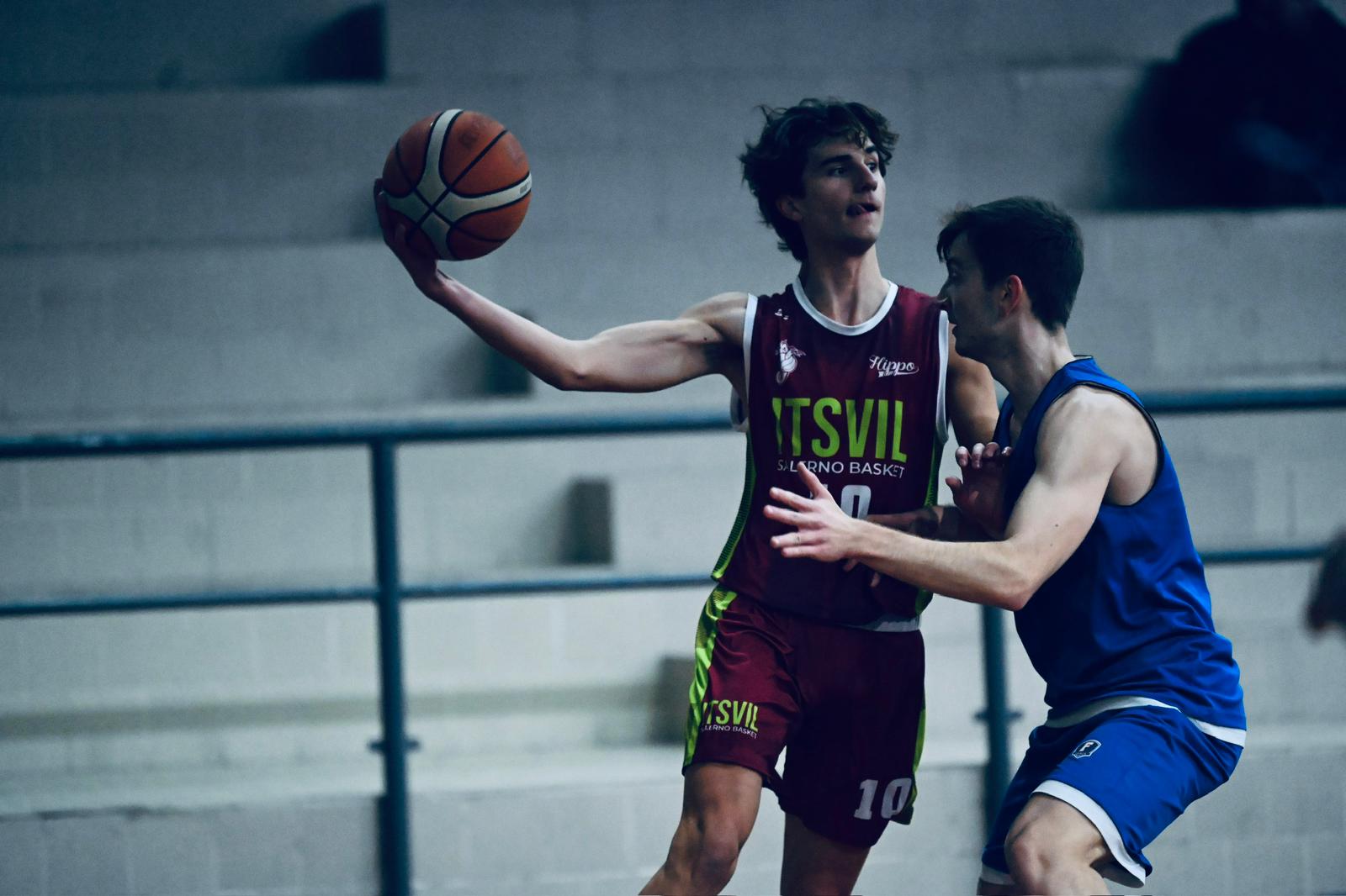 𝗜𝗧𝗦𝗩𝗜𝗟 𝗦𝗔𝗟𝗘𝗥𝗡𝗢 𝗕𝗔𝗦𝗞𝗘𝗧 𝘁𝗼𝗿𝗻𝗮 𝗰𝗼𝗿𝘀𝗮𝗿𝗮 