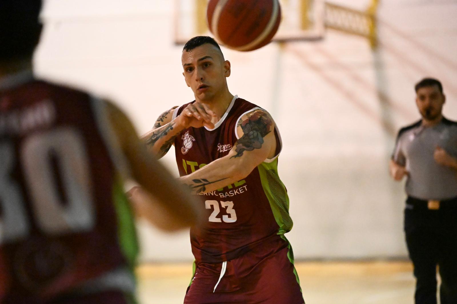 La 𝗜𝗧𝗦𝗩𝗜𝗟 𝗦𝗔𝗟𝗘𝗥𝗡𝗢 𝗕𝗔𝗦𝗞𝗘𝗧 espugna 𝗚𝗶𝘂𝗴𝗹𝗶𝗮𝗻𝗼