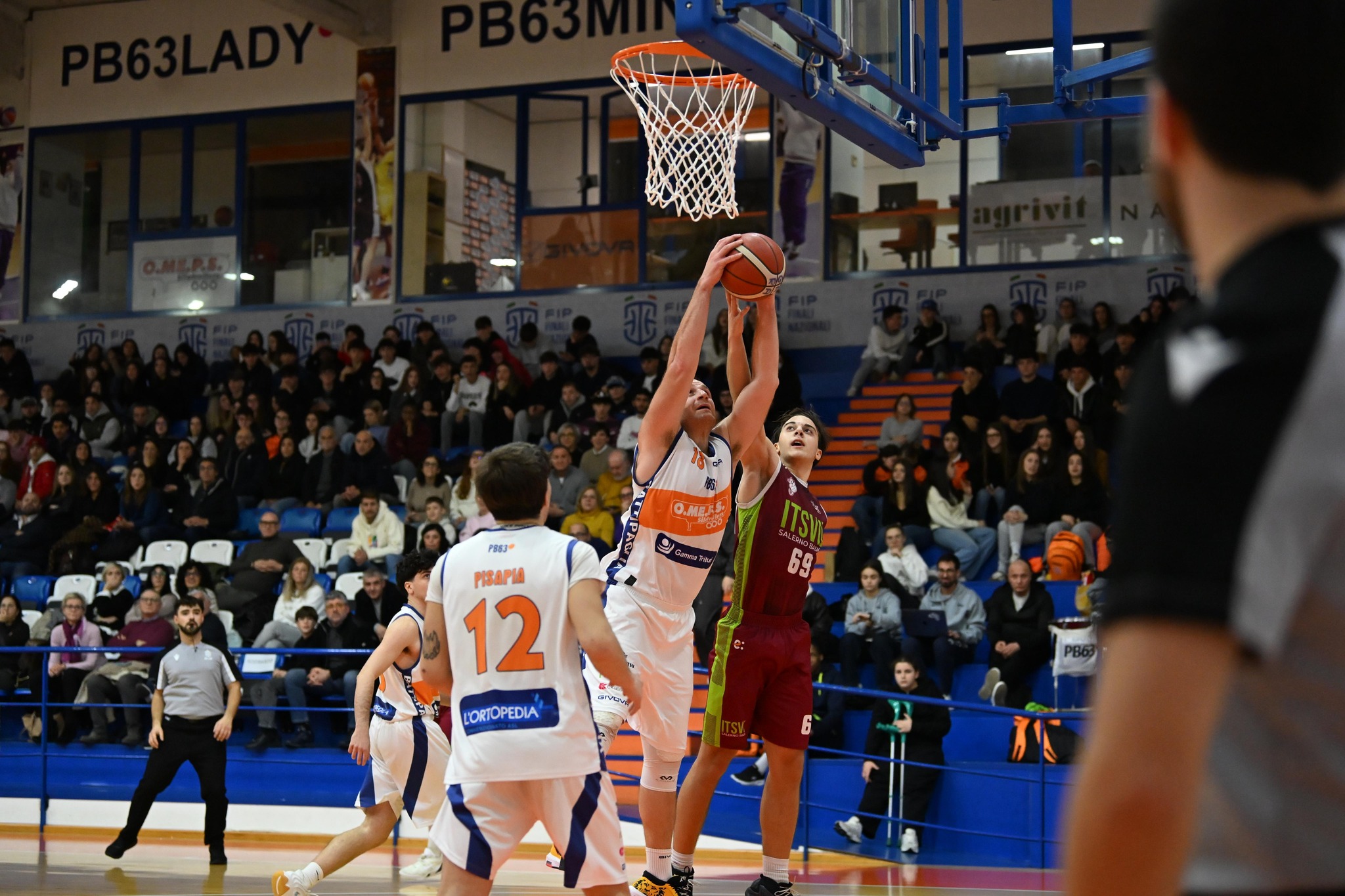 La 𝗜𝗧𝗦𝗩𝗜𝗟 𝗦𝗔𝗟𝗘𝗥𝗡𝗢 𝗕𝗔𝗦𝗞𝗘𝗧 vince il derby del PalaZauli.